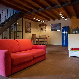 Apartment Casa Dolce Casa Alzaia Grande, Mailand